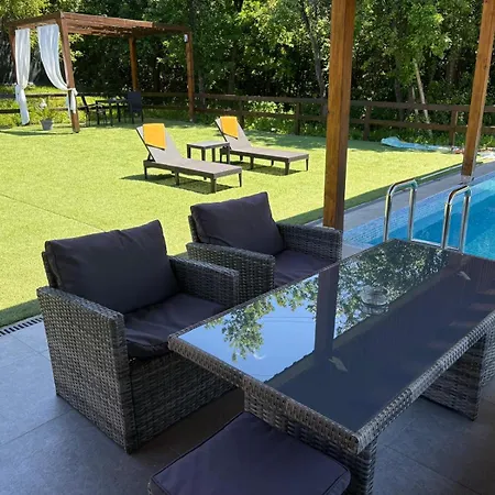 Сasa de vacaciones Hellena 2 *